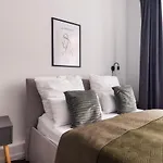 Central Apartment In Heart Of Berlin