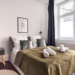 Central Apartment In Heart Of Berlin